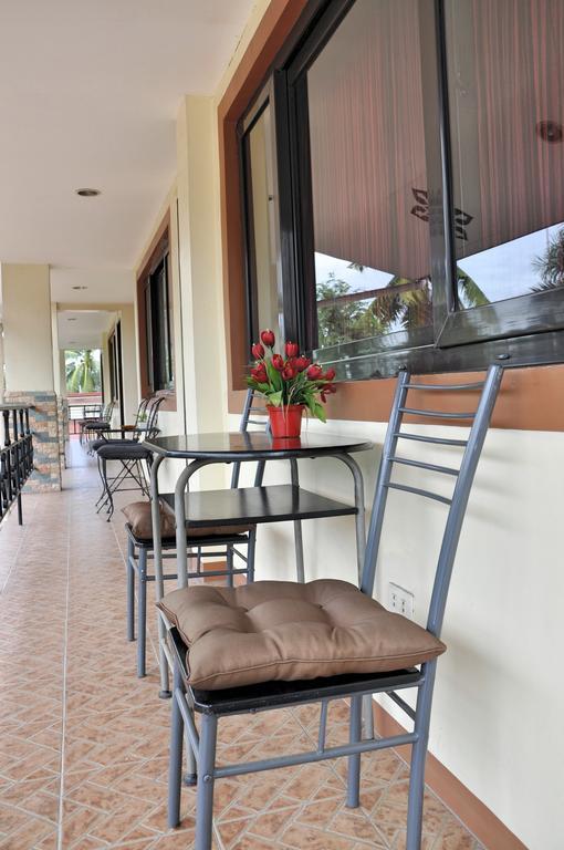 Pal-Watson Apartments Lapu-Lapu City Szoba fotó